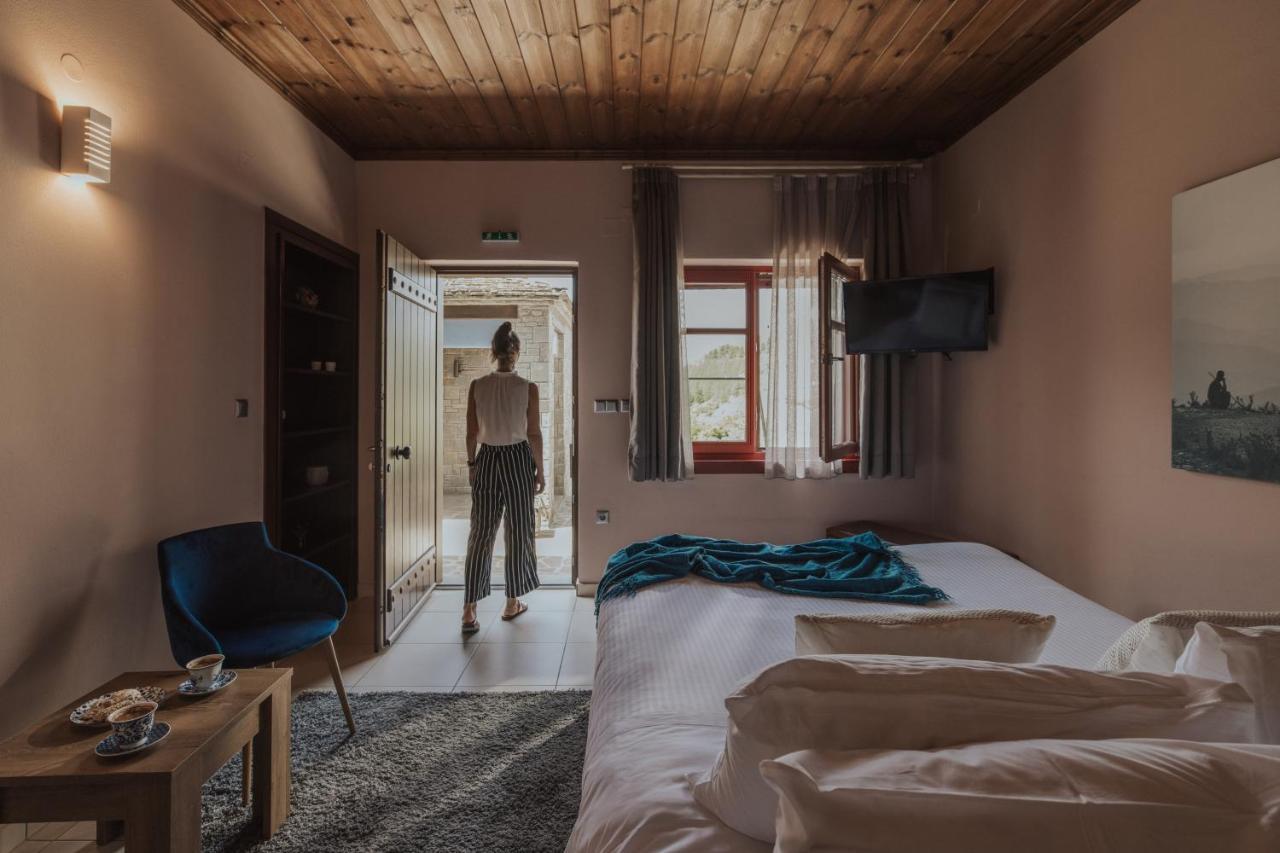 Rouista Tzoumerka Resort Vourgareli Oda fotoğraf